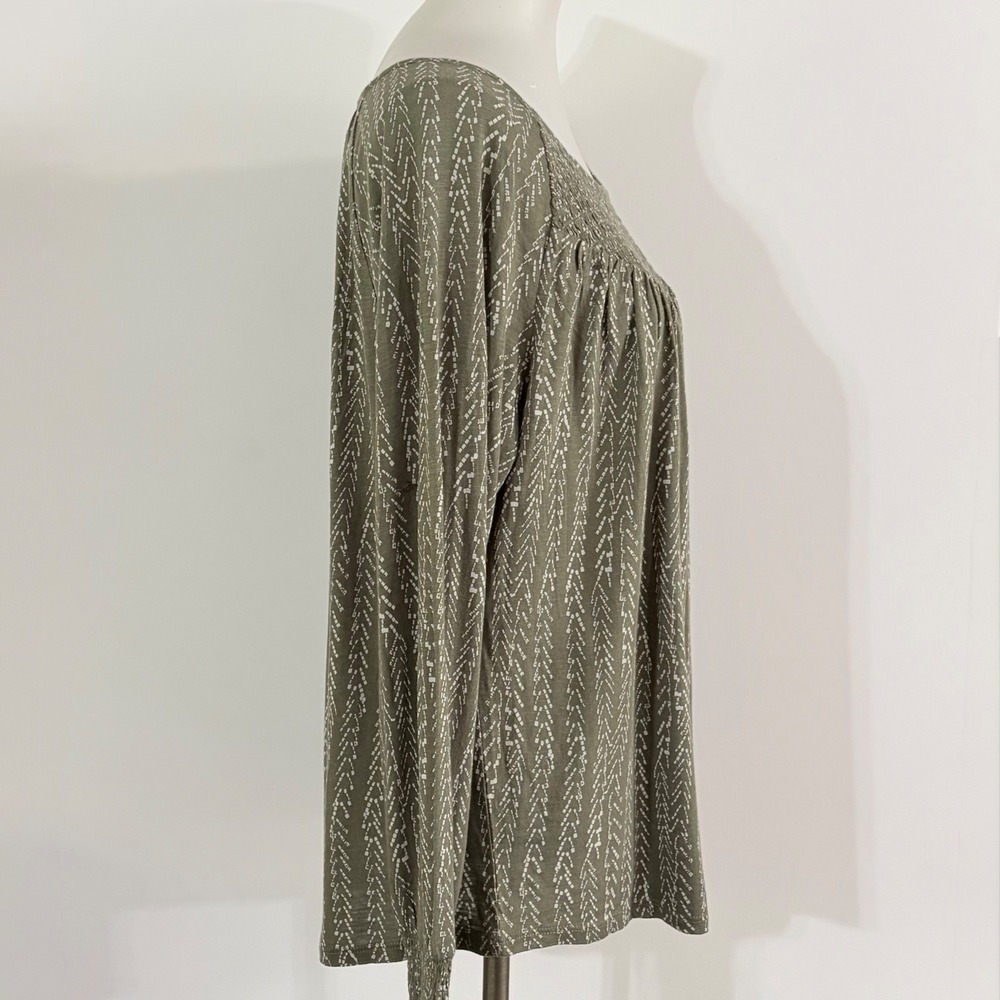 Lucky Brand Peasant Top L Olive Green Smocked Yoke Geometric Print 7WP6372 - Picture 4 of 9
